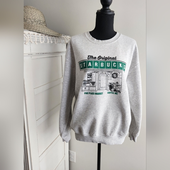 Gildan Tops - THE ORIGINAL STARBUCKS (PIKES PLACE MARKET - SEATTLE, WA) COZY SWEATSHIRT